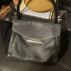 Vince Camuto black leather tote EUC